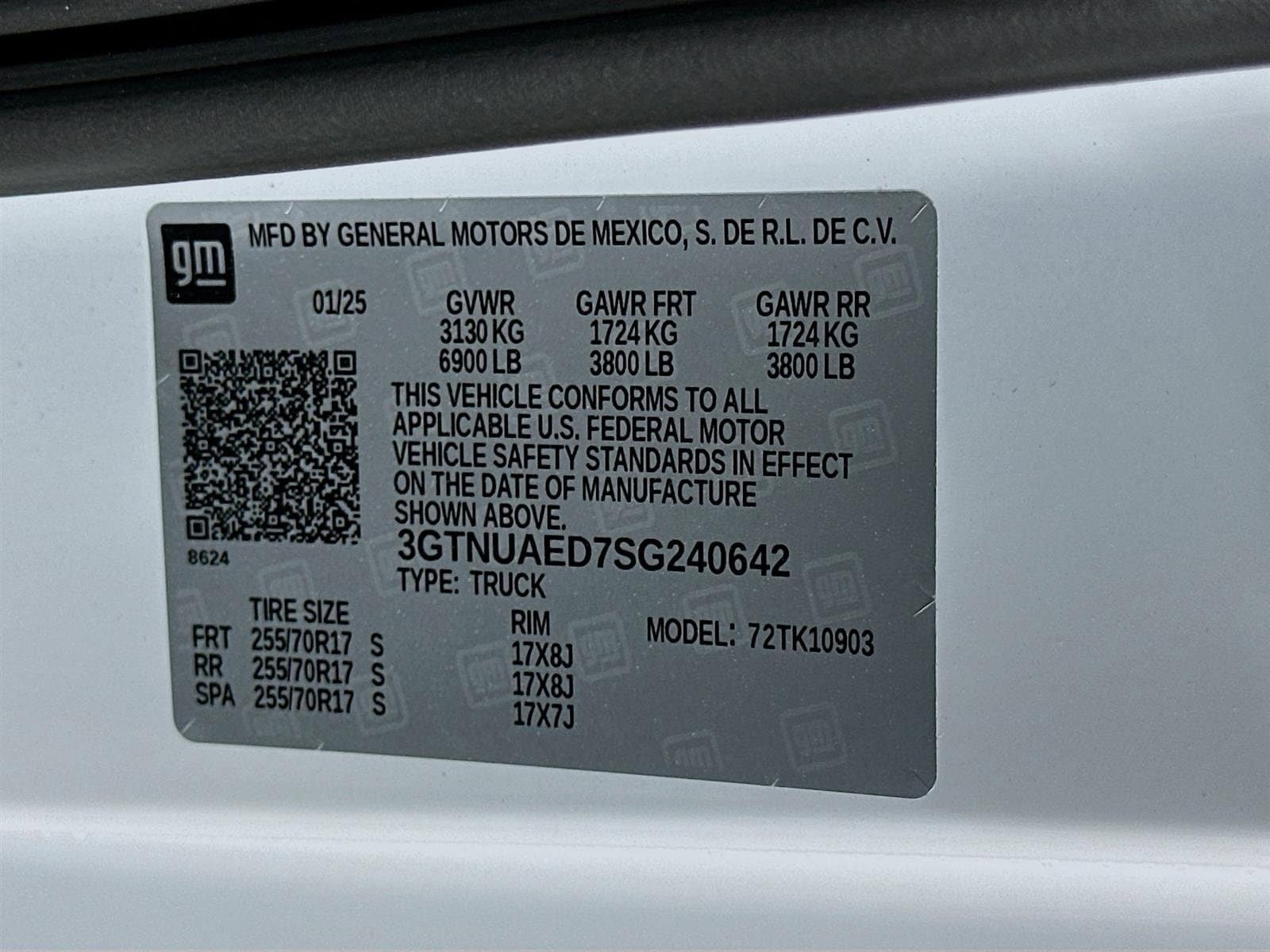 2025 GMC Sierra 1500 Pro - Photo 24