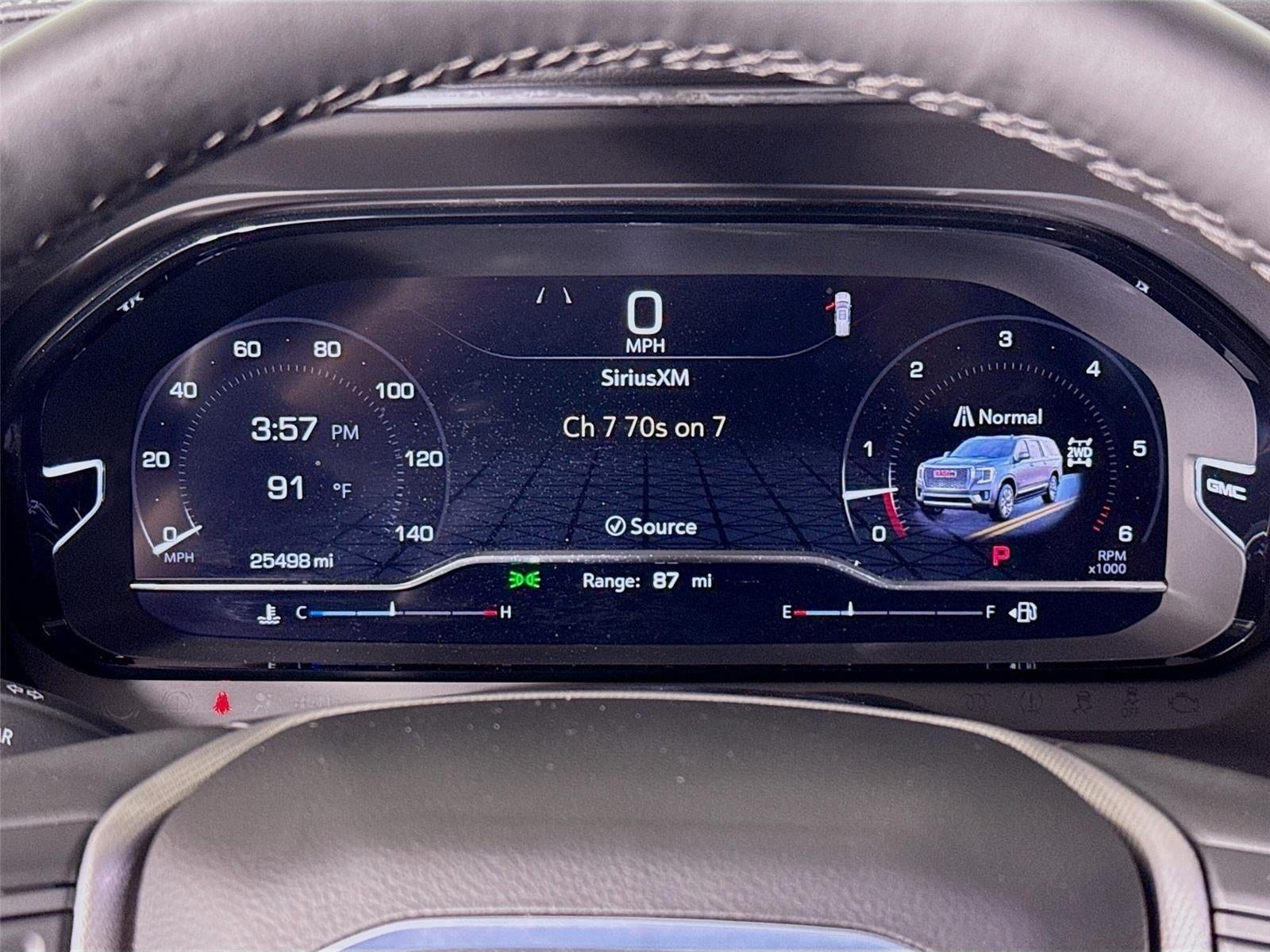 2024 GMC Yukon Denali - Photo 13
