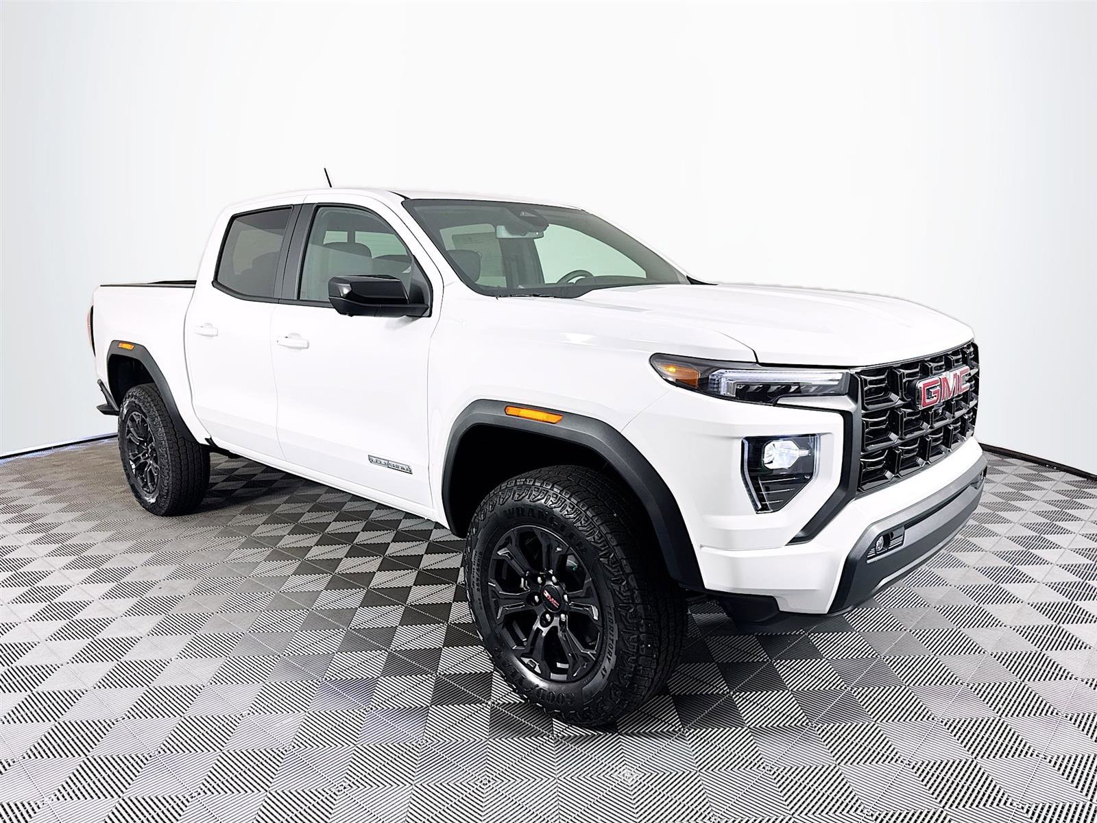 2025 GMC Canyon Elevation's photo