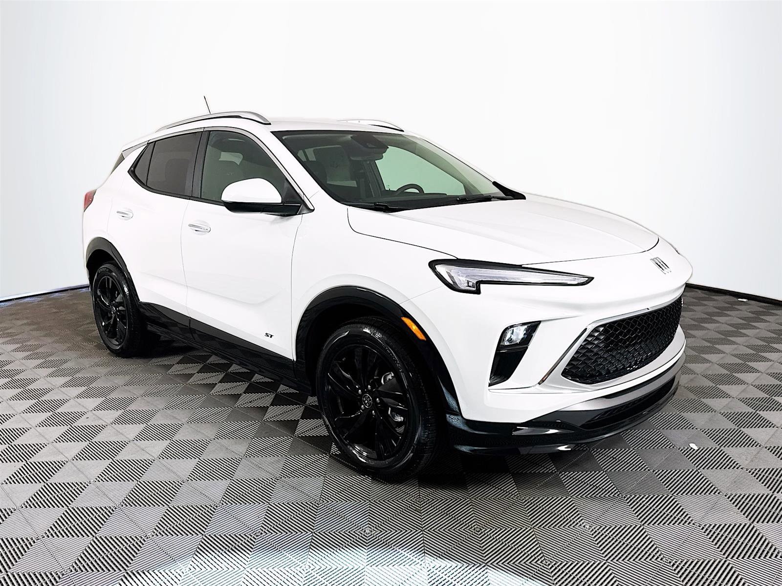 2026 Buick Encore GX Sport Touring's photo