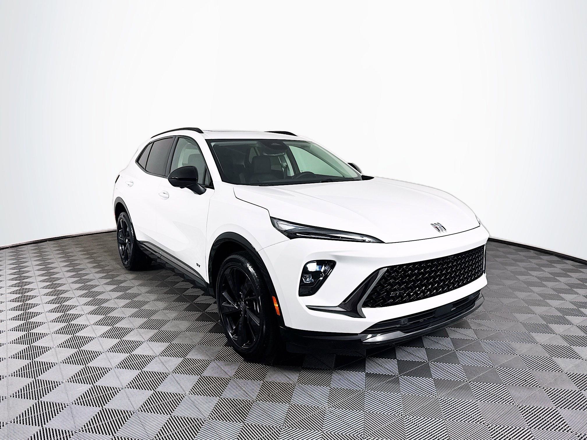 2025 Buick Envision Sport Touring's photo