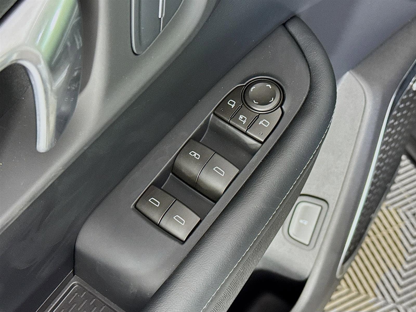 2026 Buick Enclave Preferred - Photo 19