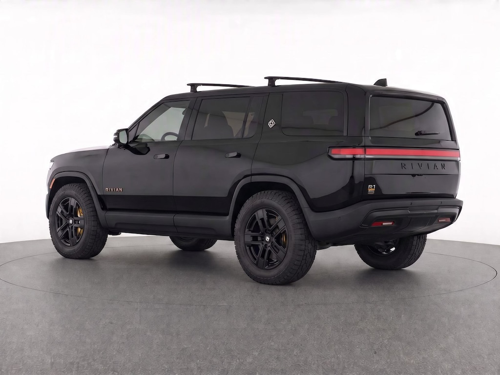 Used 2025 Rivian R1S Premium SUV