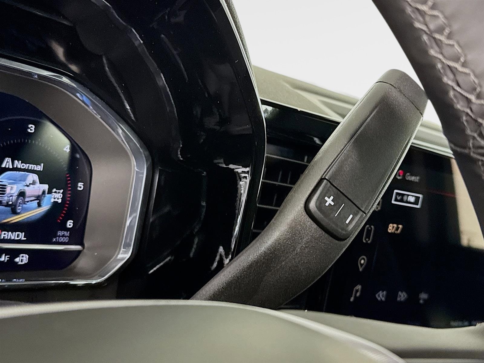 2025 GMC Sierra 2500HD SLT - Photo 18