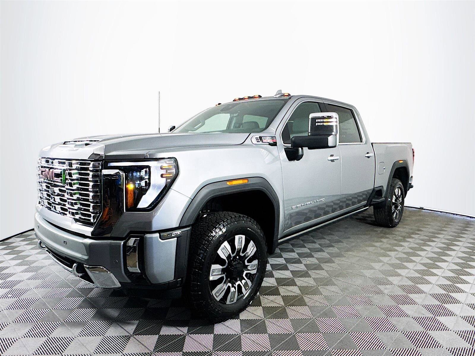2025 Gmc Sierra 2500 HD Denali photo 3
