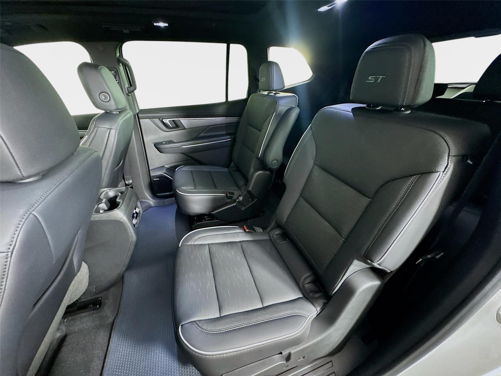 2026 Buick Enclave Sport Touring - Photo 24