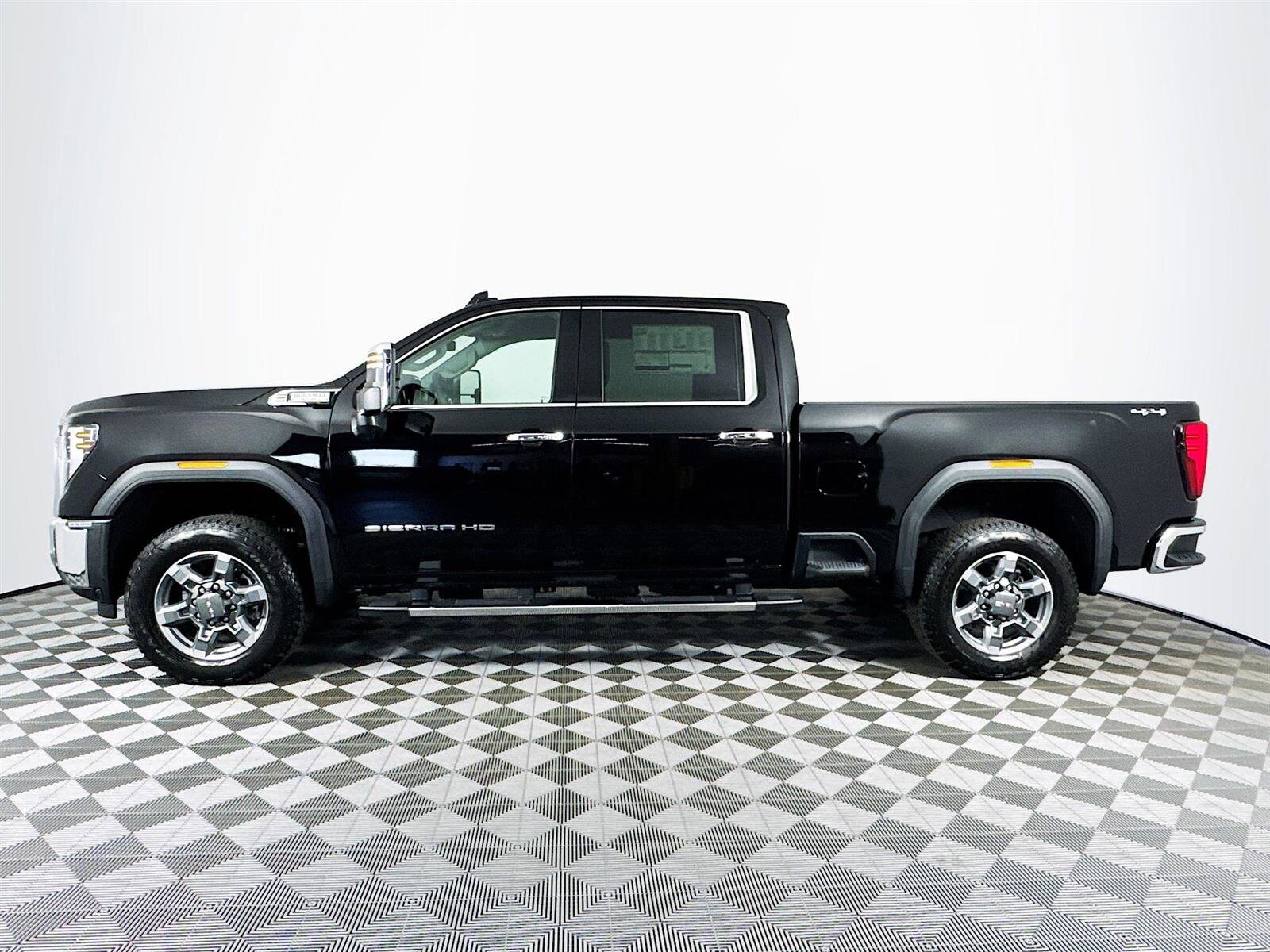 2025 Gmc Sierra 2500 HD SLT photo 4