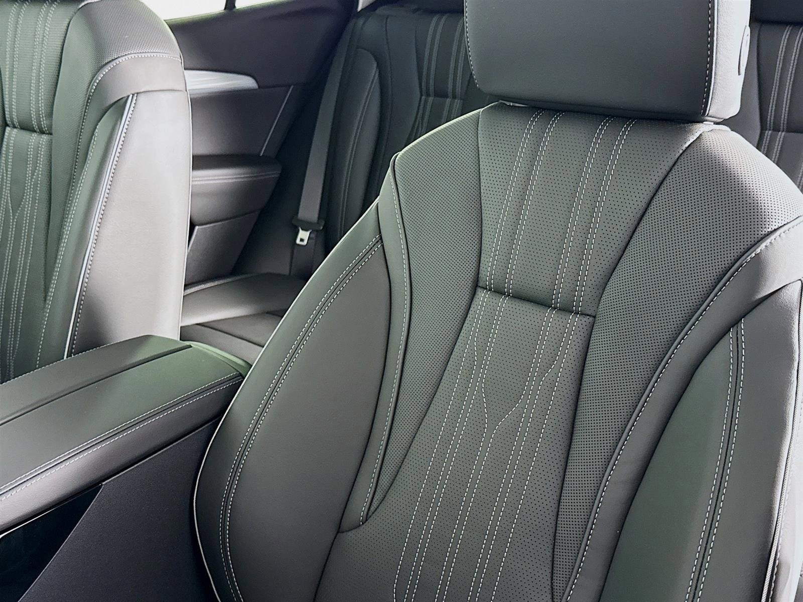 2026 Buick Envision Avenir - Photo 22