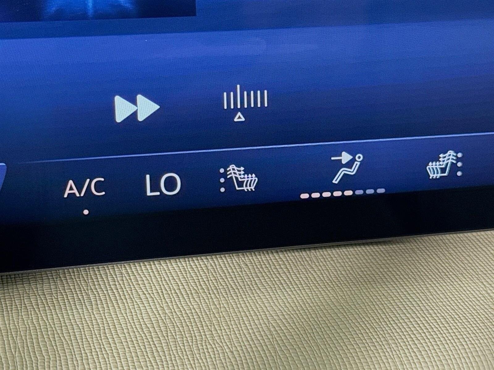 2026 Buick Enclave Preferred - Photo 22