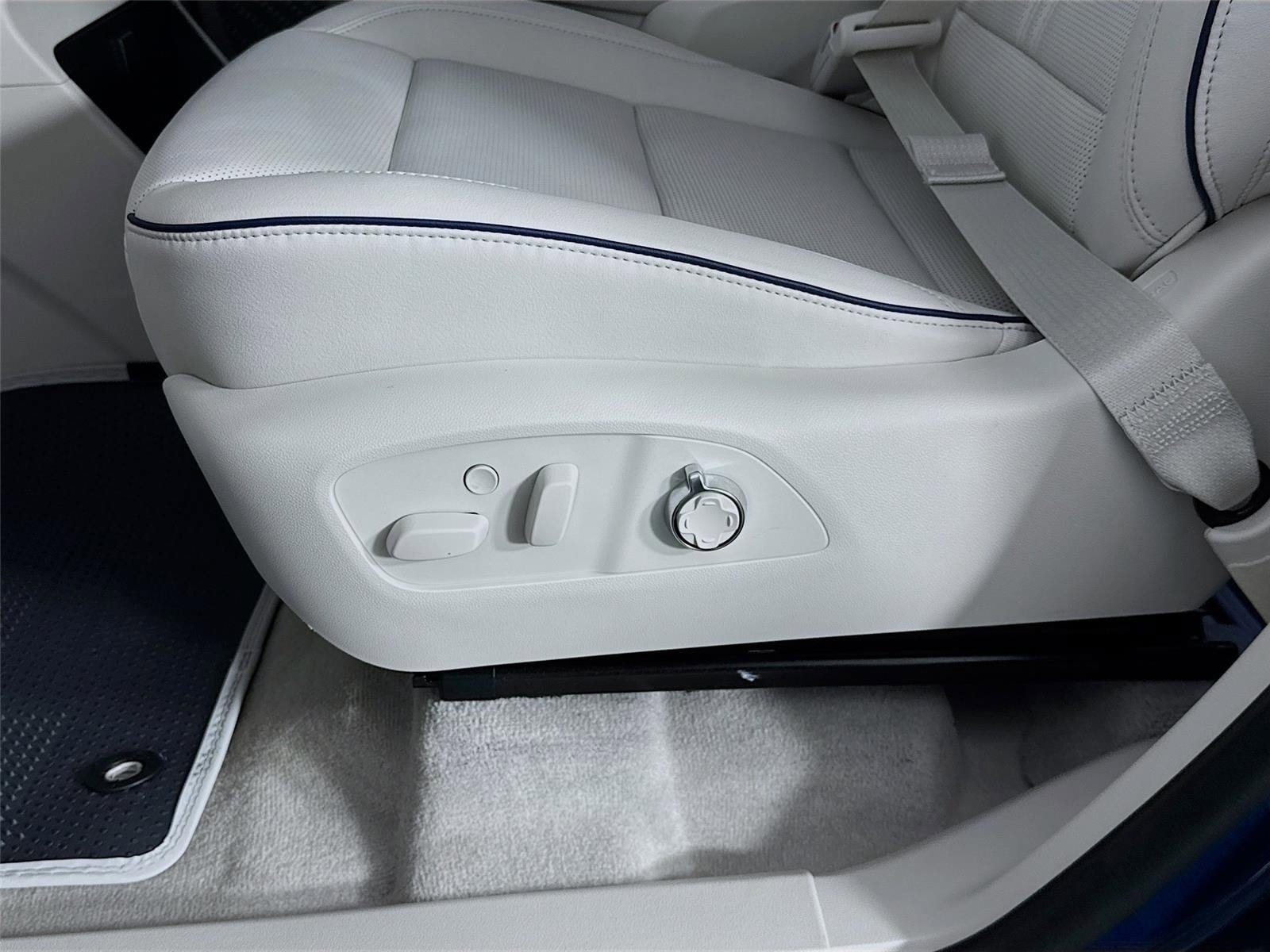 2026 Buick Enclave Avenir - Photo 22