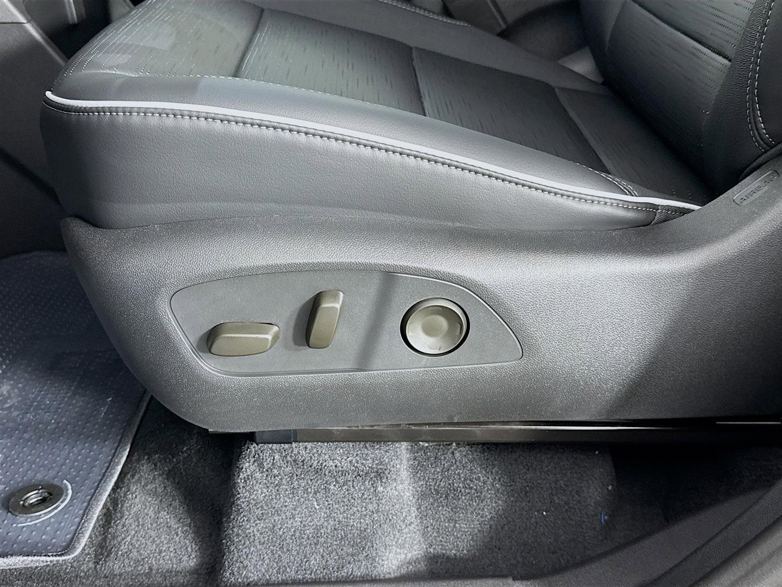 2026 Buick Enclave Sport Touring - Photo 21
