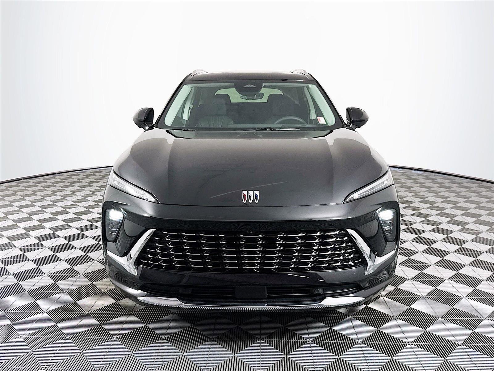 2025 Buick Envision Avenir photo 2