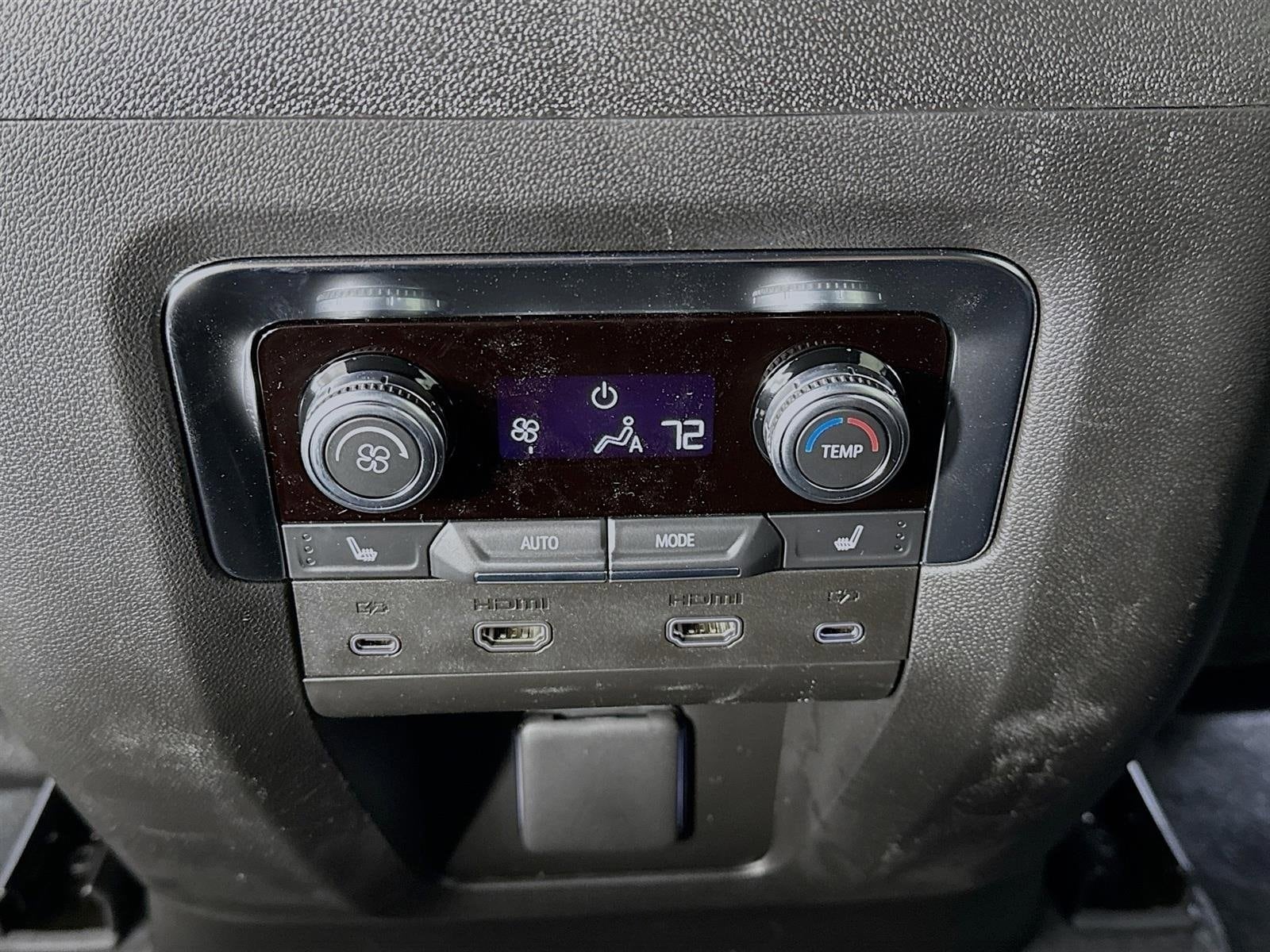 2026 GMC Yukon Denali - Photo 27