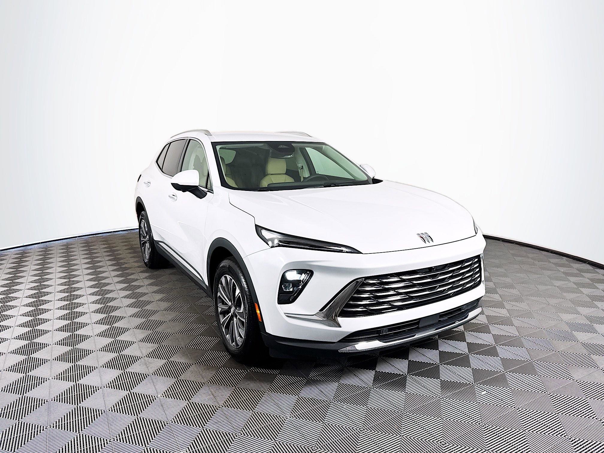 2025 Buick Envision Preferred's photo