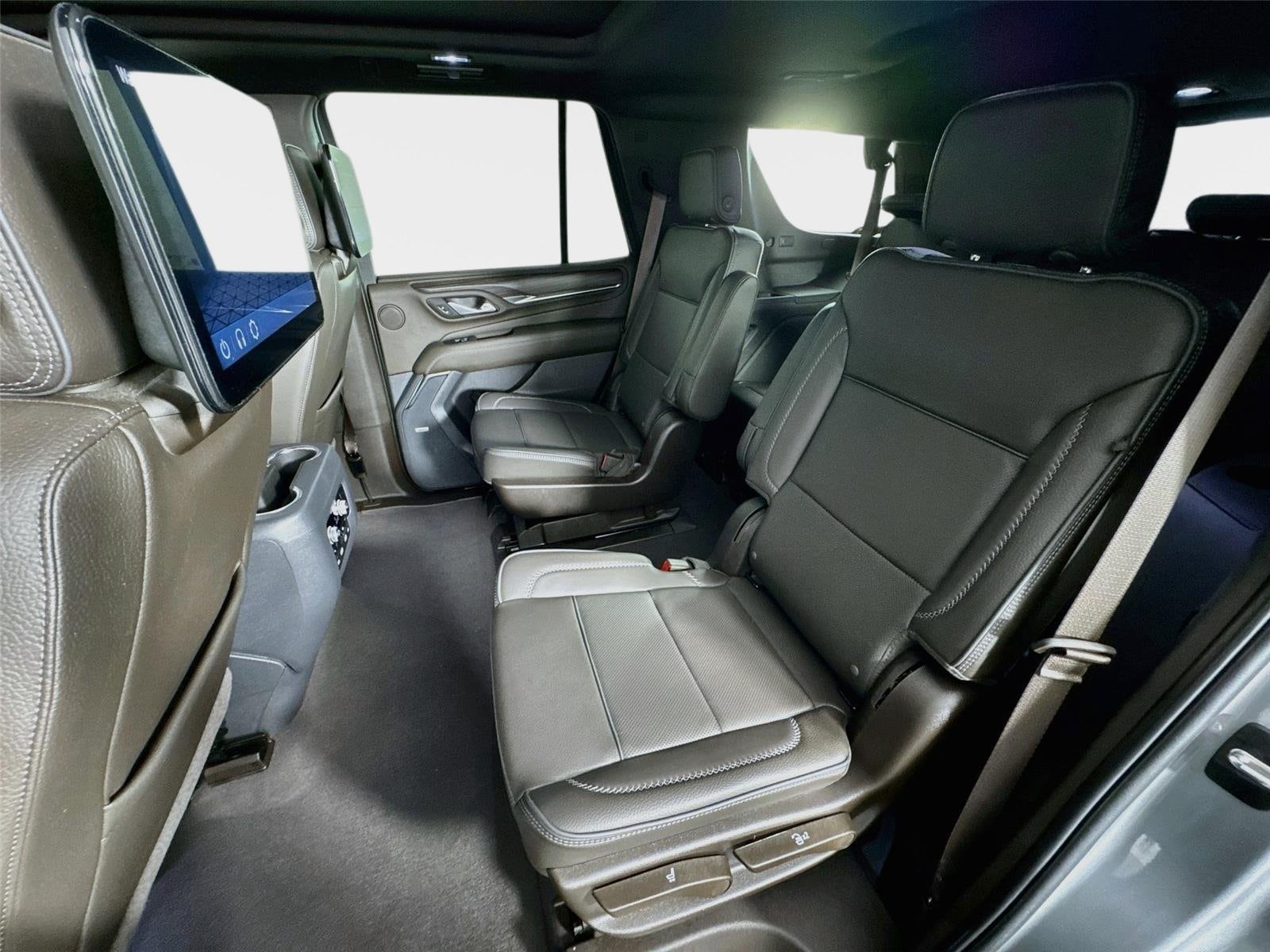 2024 GMC Yukon Denali - Photo 24