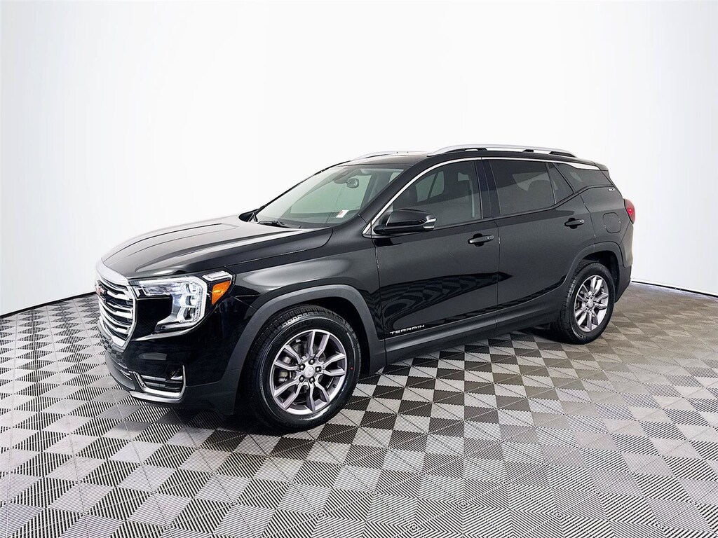 Used 2023 GMC Terrain SLT SUV