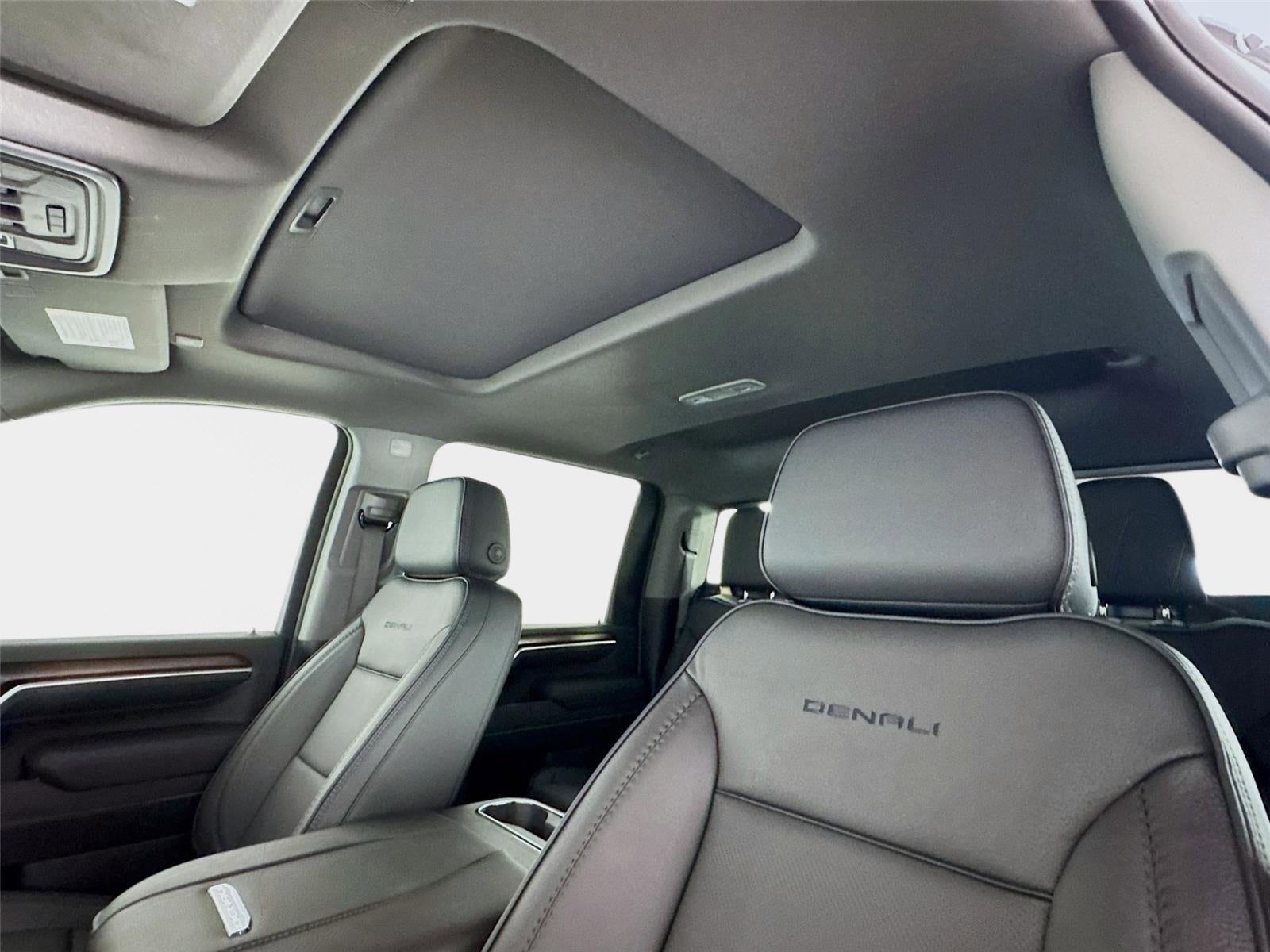 2026 GMC Sierra 2500HD Denali - Photo 14