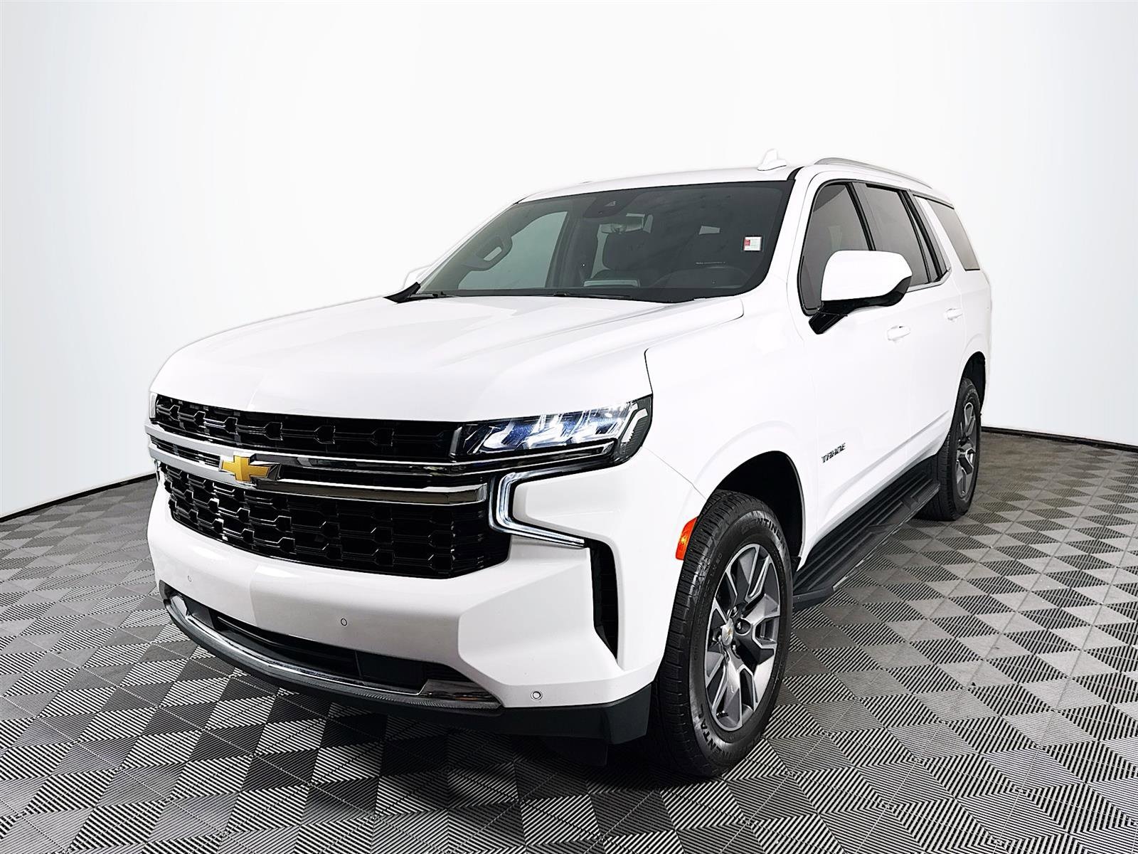 2024 Chevrolet Tahoe LS's photo