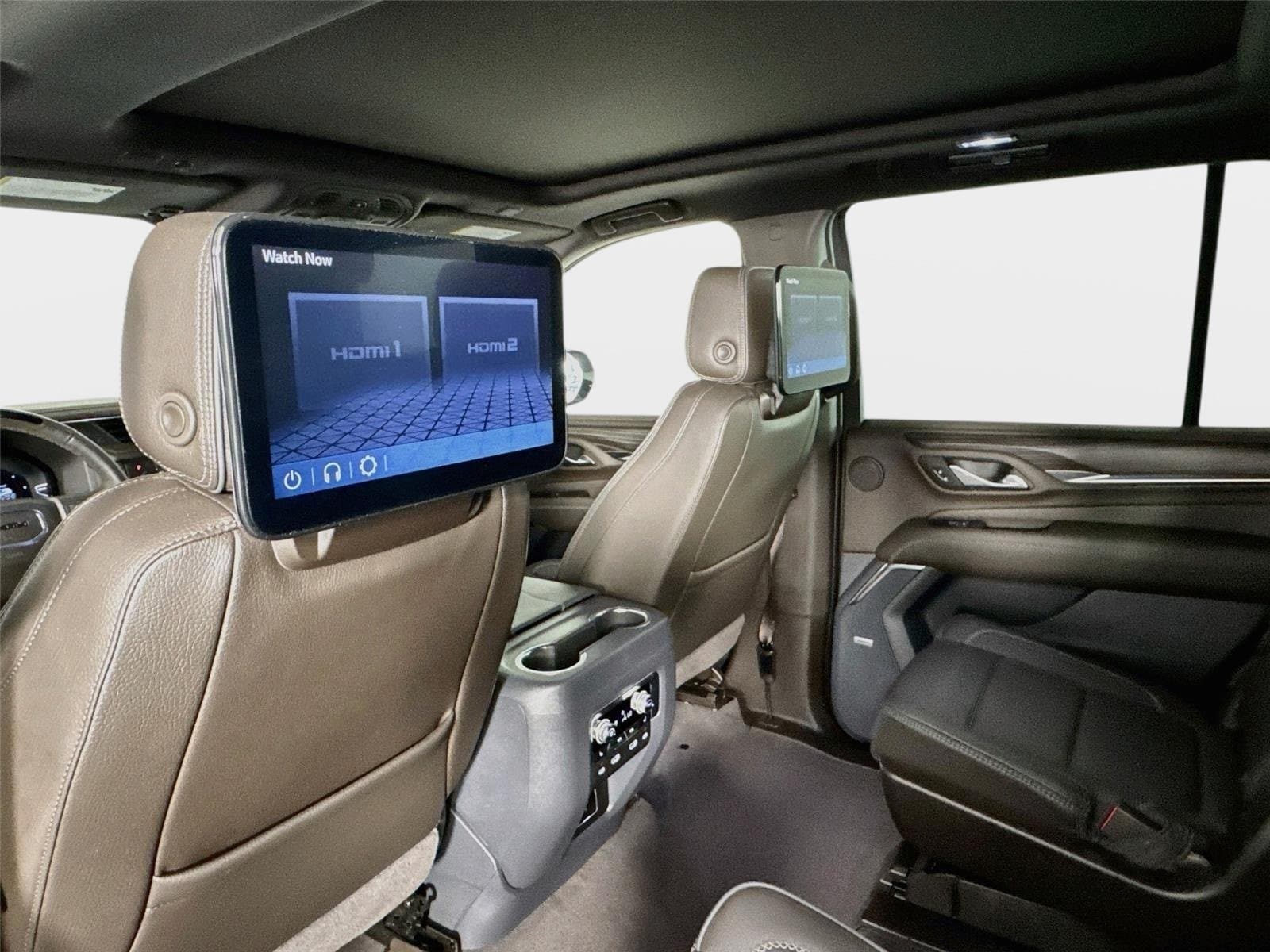 2024 GMC Yukon Denali - Photo 35