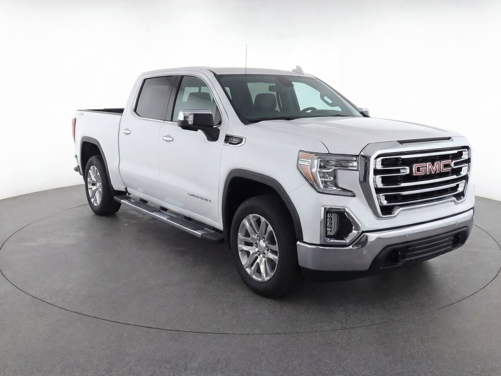 2022 GMC Sierra 4WD Crew Cab Short Box SLT's photo