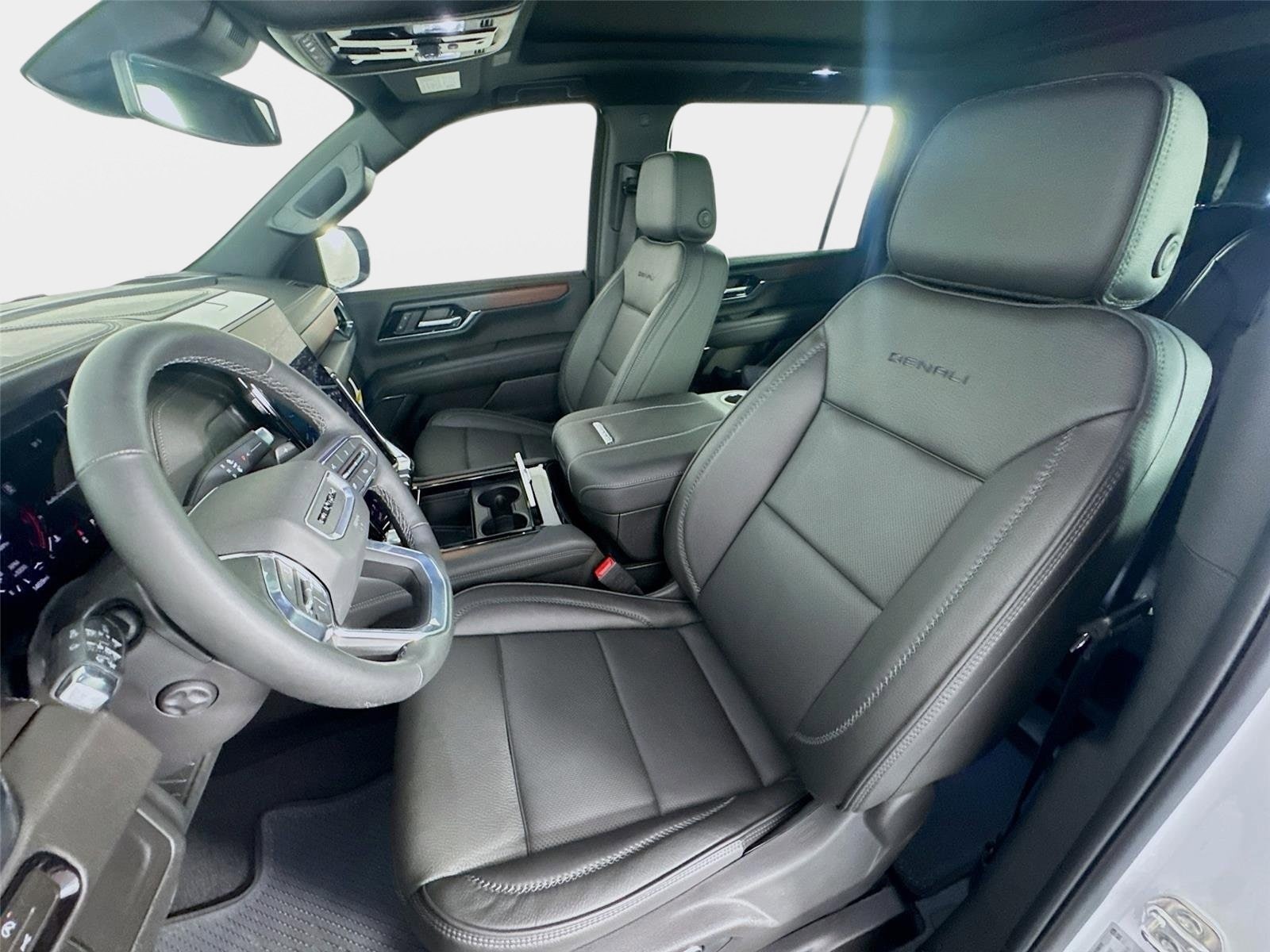 2026 GMC Yukon XL Denali - Photo 11