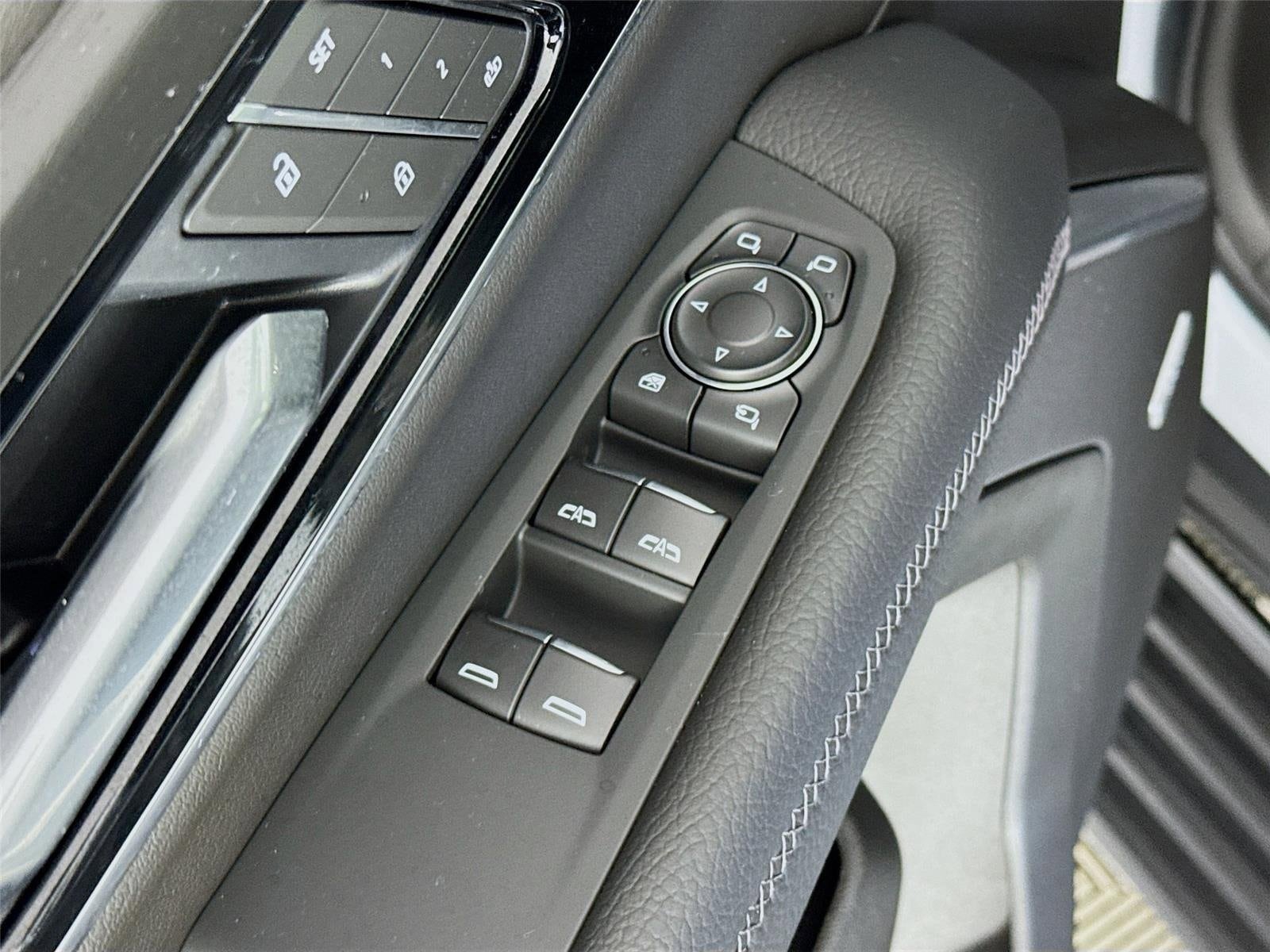 2026 GMC Yukon XL Denali - Photo 20