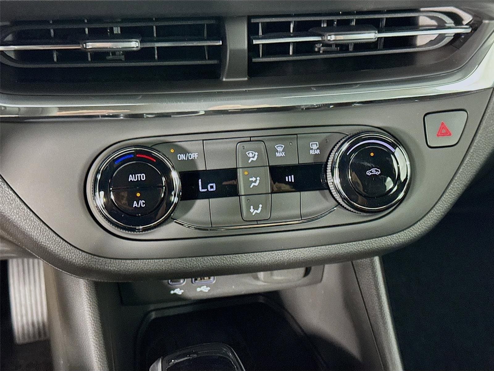 2026 Buick Envista Preferred - Photo 16