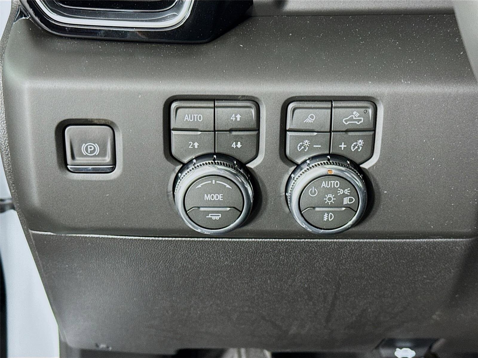 2026 GMC Sierra 2500HD Denali - Photo 10