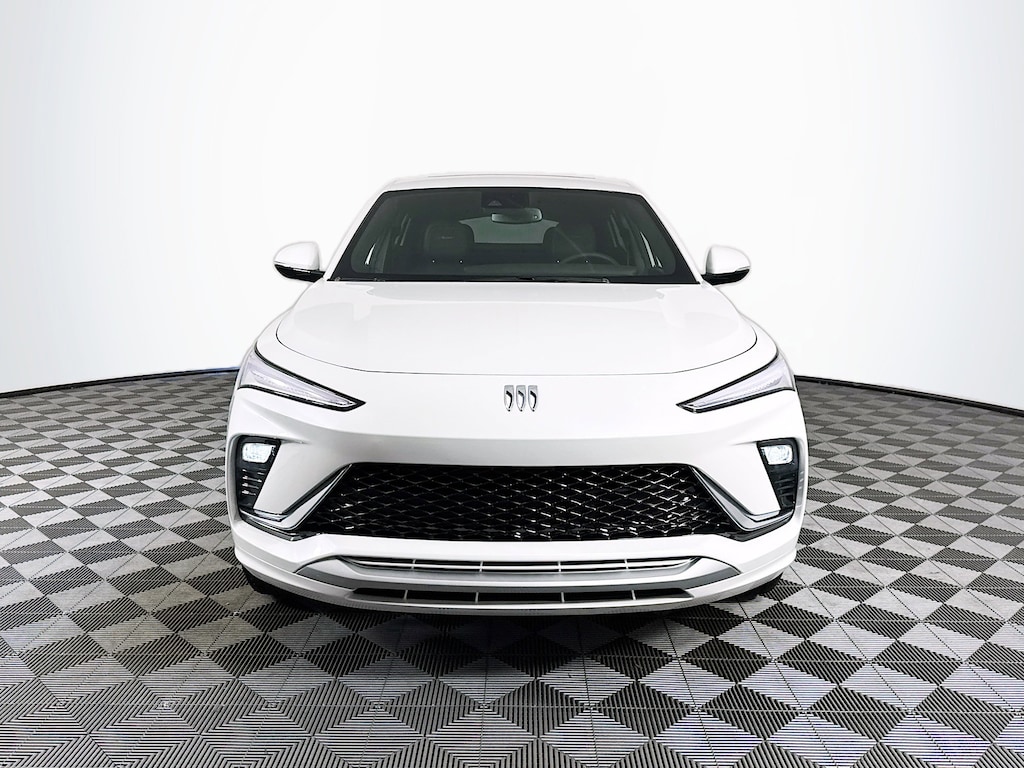 New 2025 Buick Envista Avenir SUV