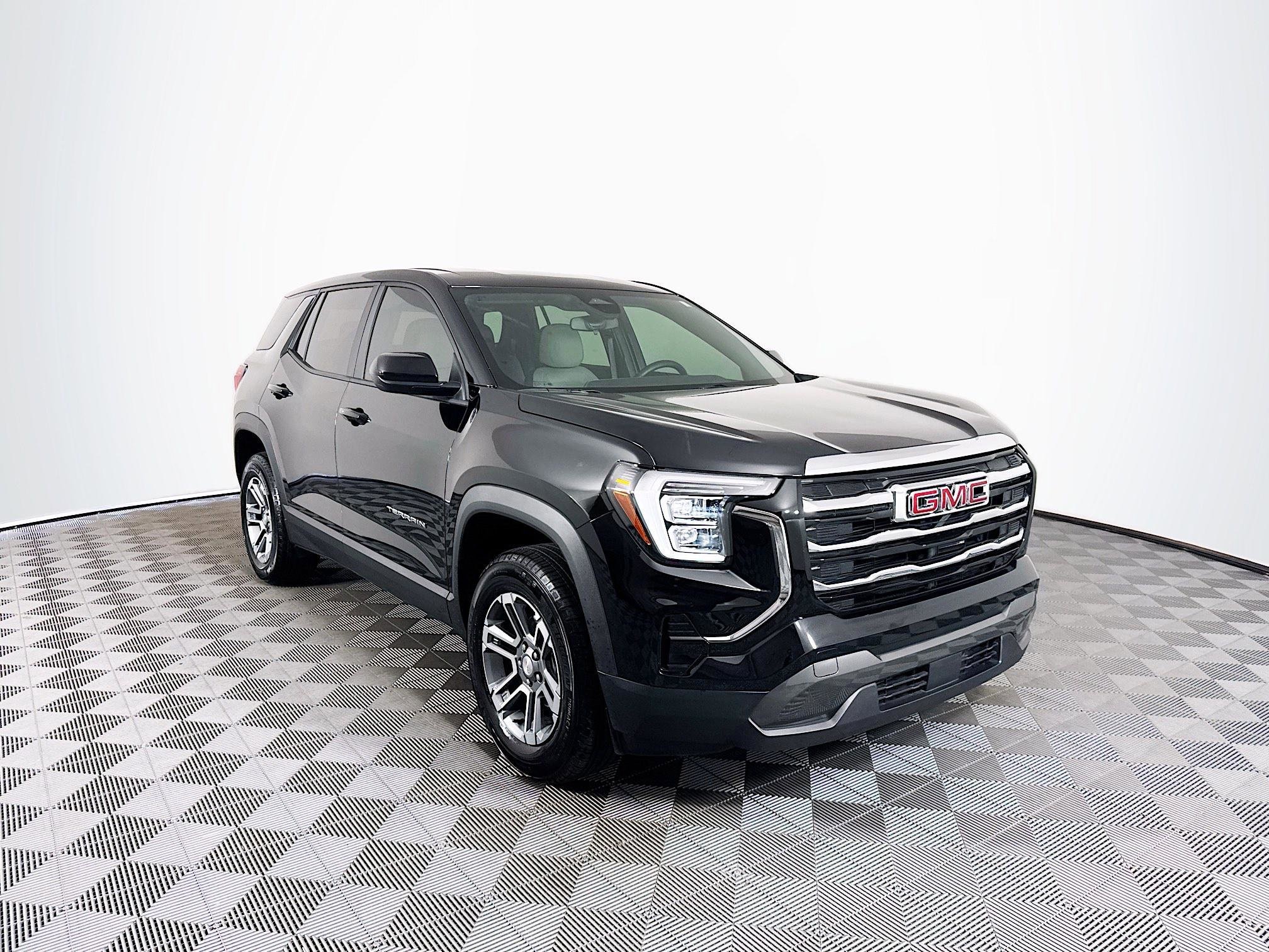 2025 GMC Terrain Elevation's photo