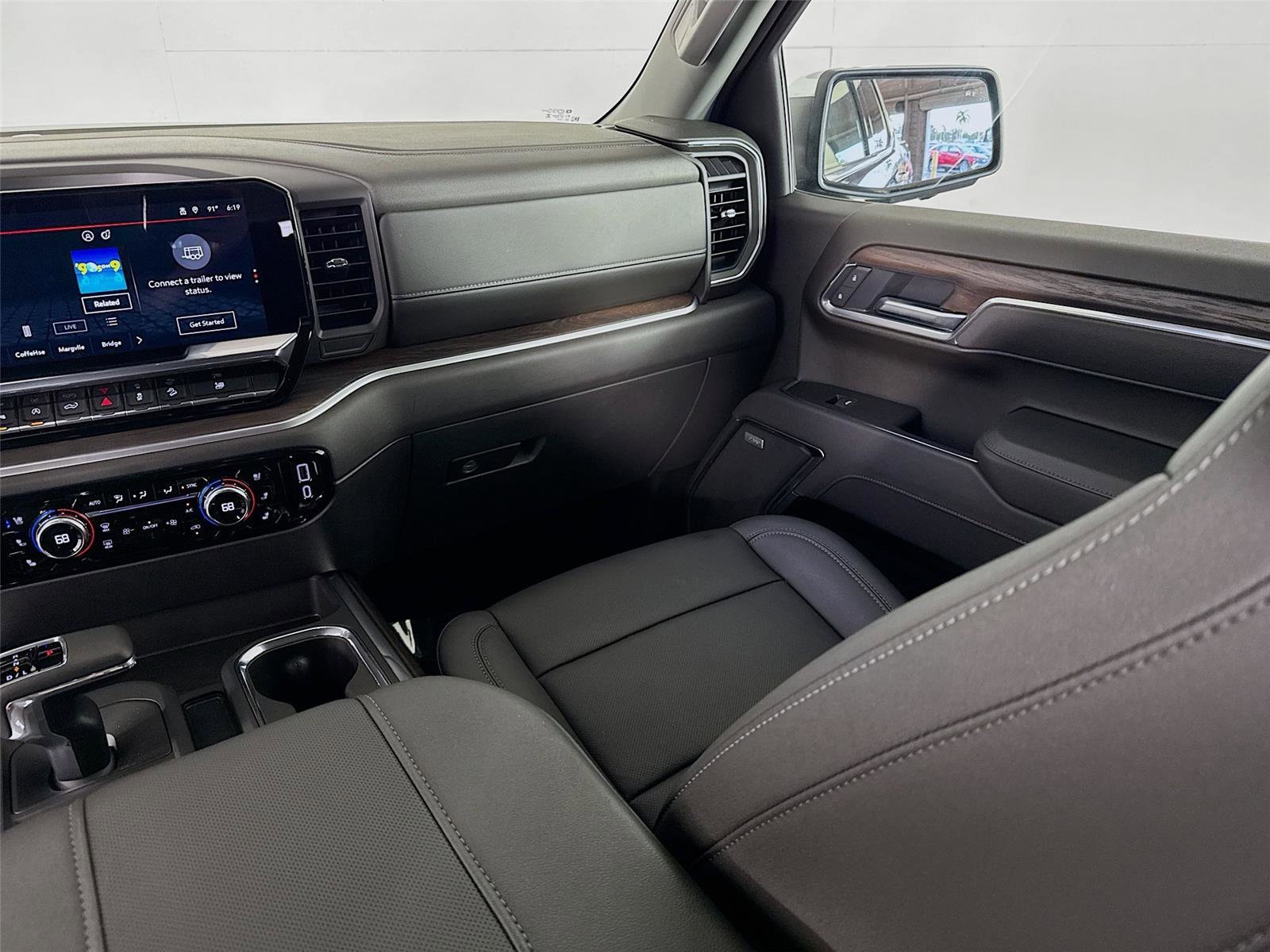 2025 GMC Sierra 1500 SLT - Photo 26