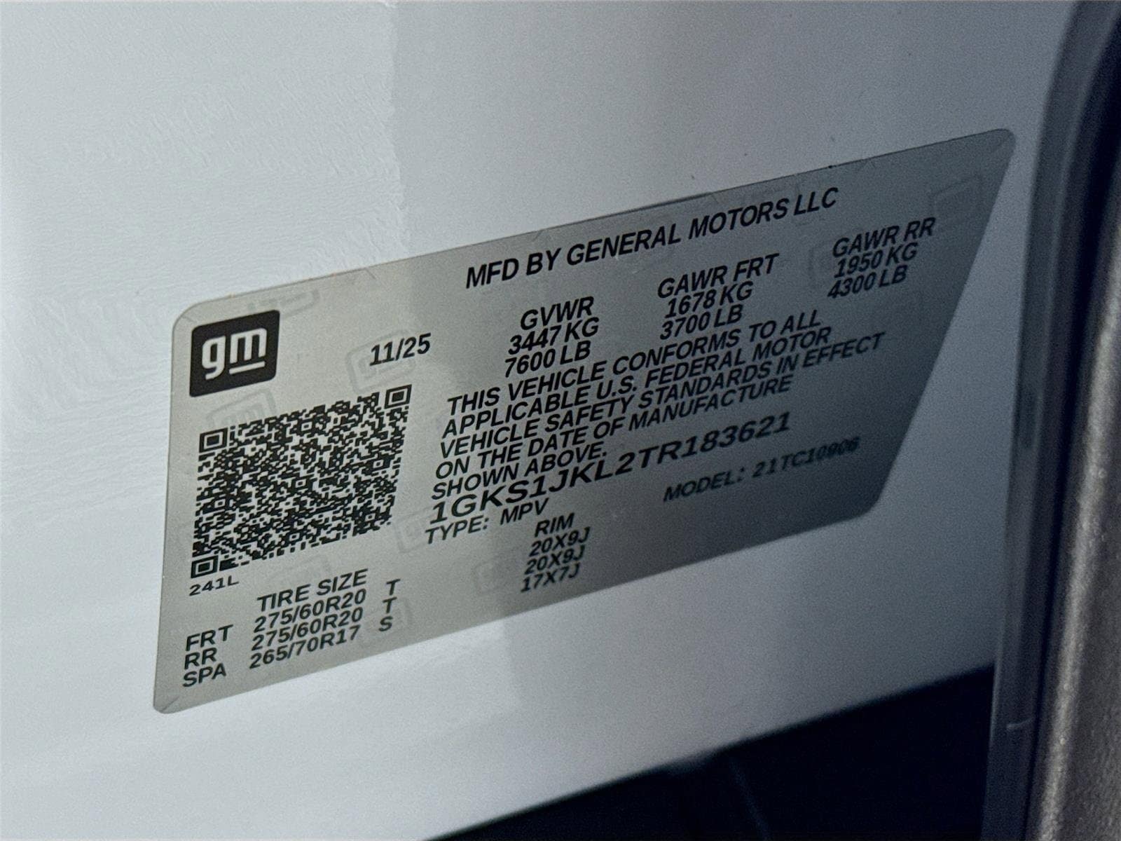 2026 GMC Yukon XL Denali - Photo 35