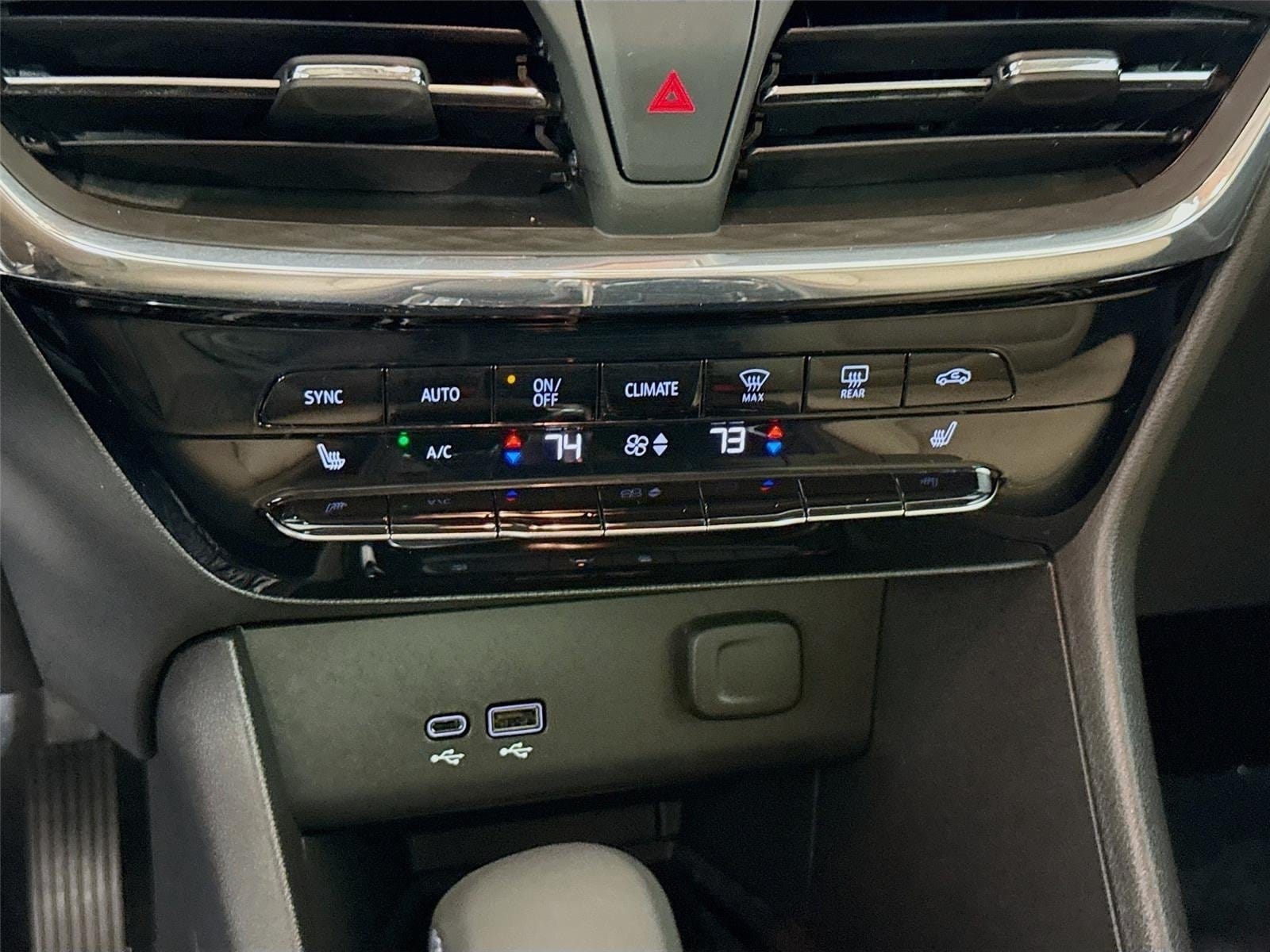 2024 Buick Encore GX Avenir - Photo 14