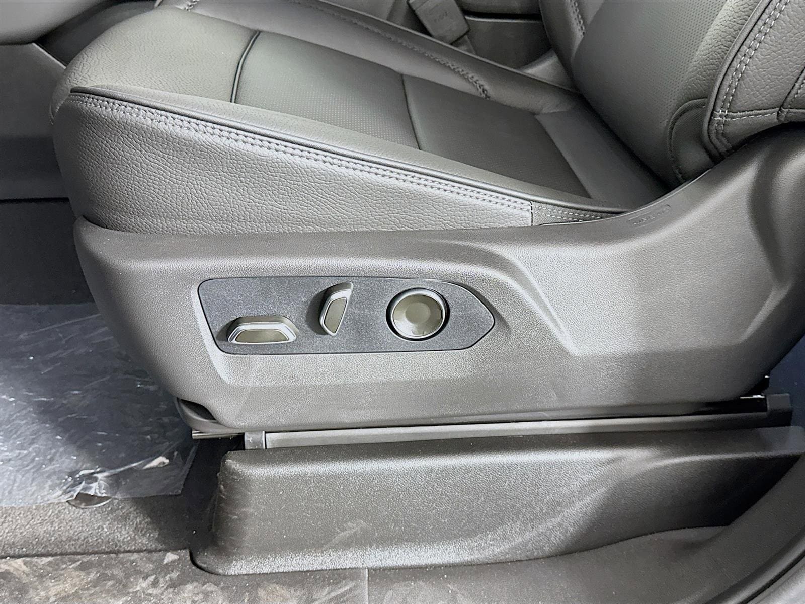 2026 GMC Yukon XL Denali - Photo 22
