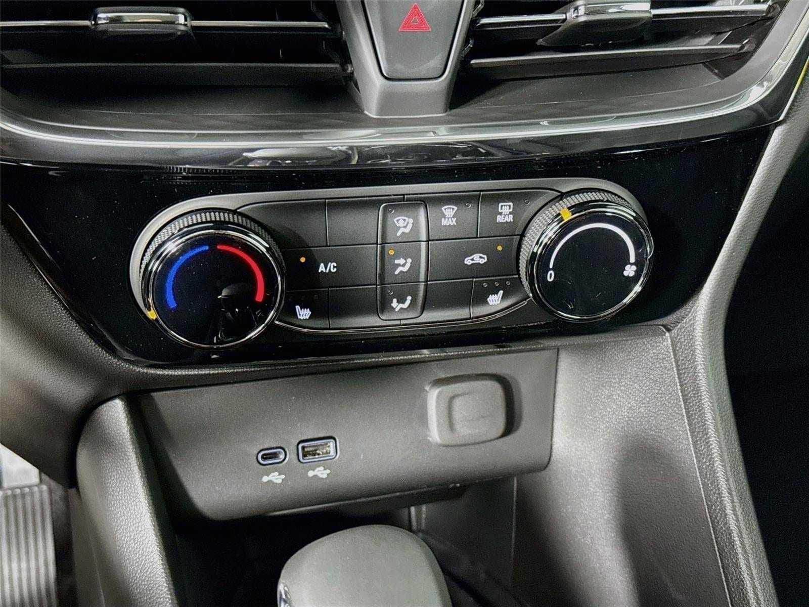 2026 Buick Encore GX Sport Touring - Photo 16