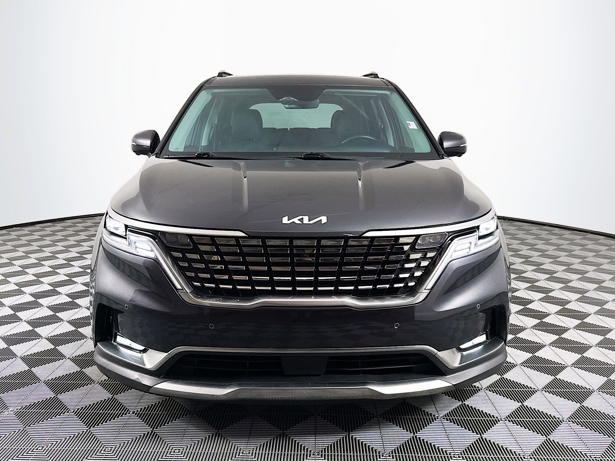 2024 Kia Carnival SX Prestige photo 2