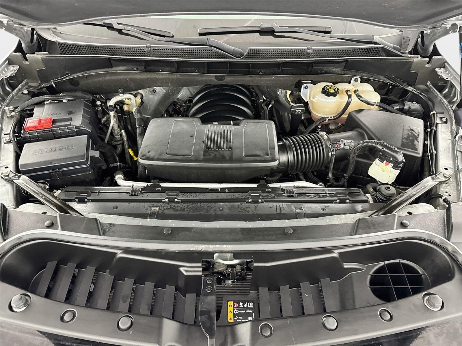 2024 GMC Yukon Denali - Photo 32