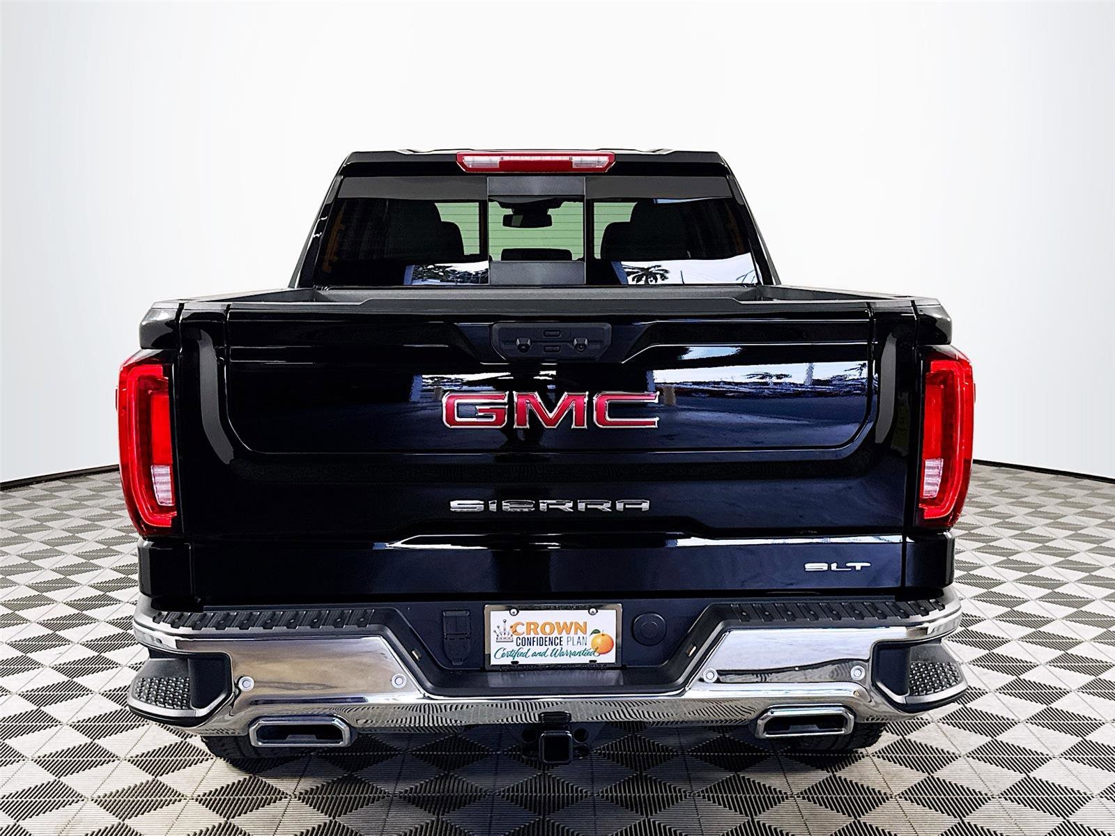 2025 GMC Sierra 1500 SLT - Photo 6