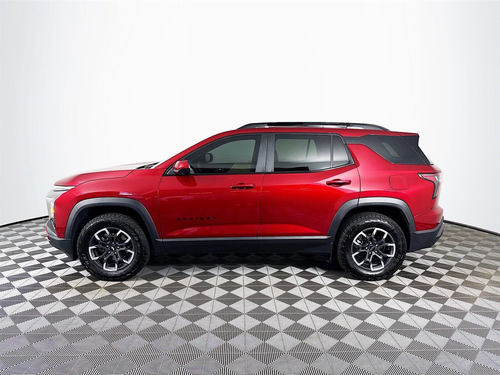 2025 Chevrolet Equinox ACTIV photo 3