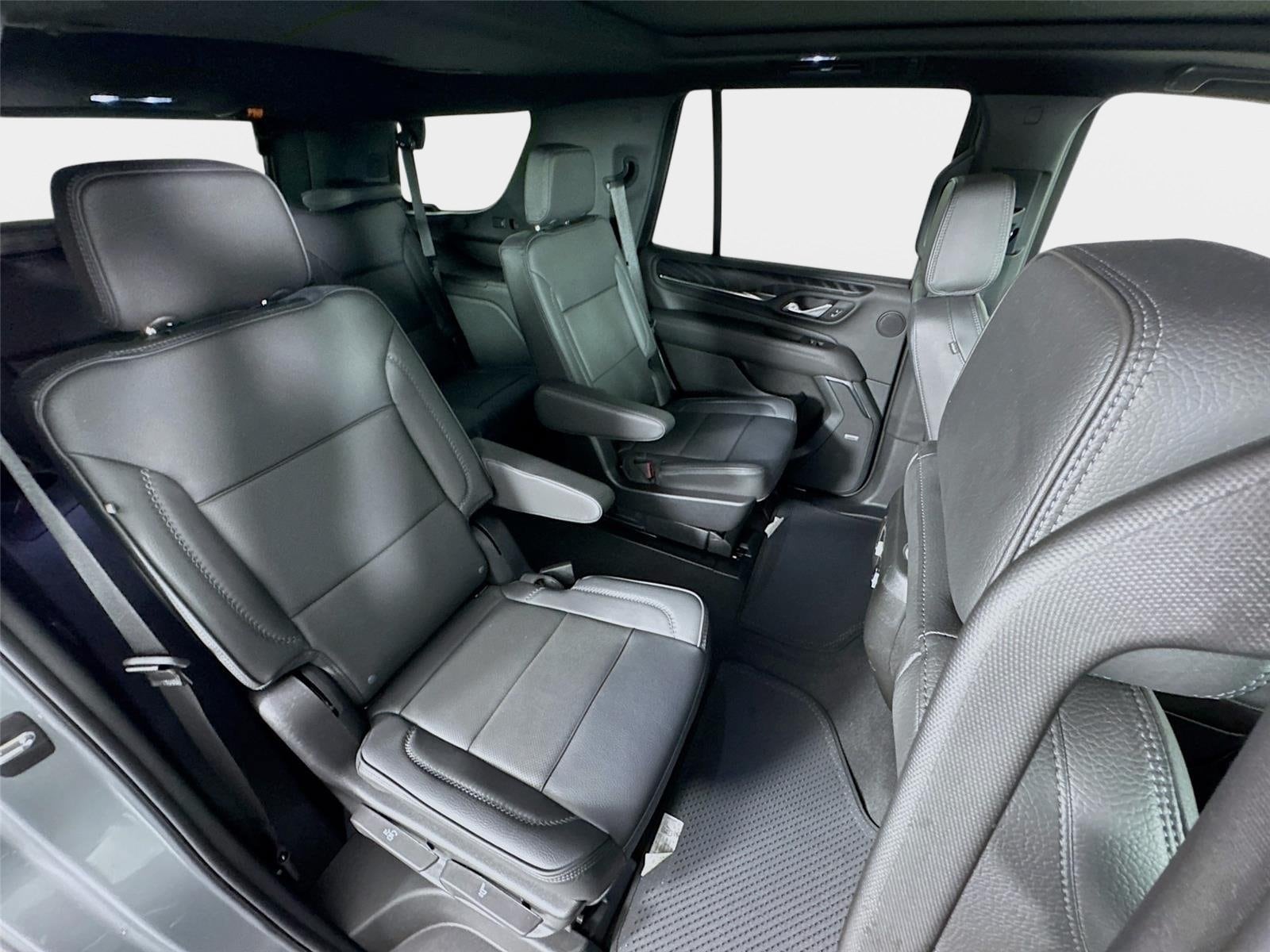 2024 GMC Yukon Denali - Photo 28