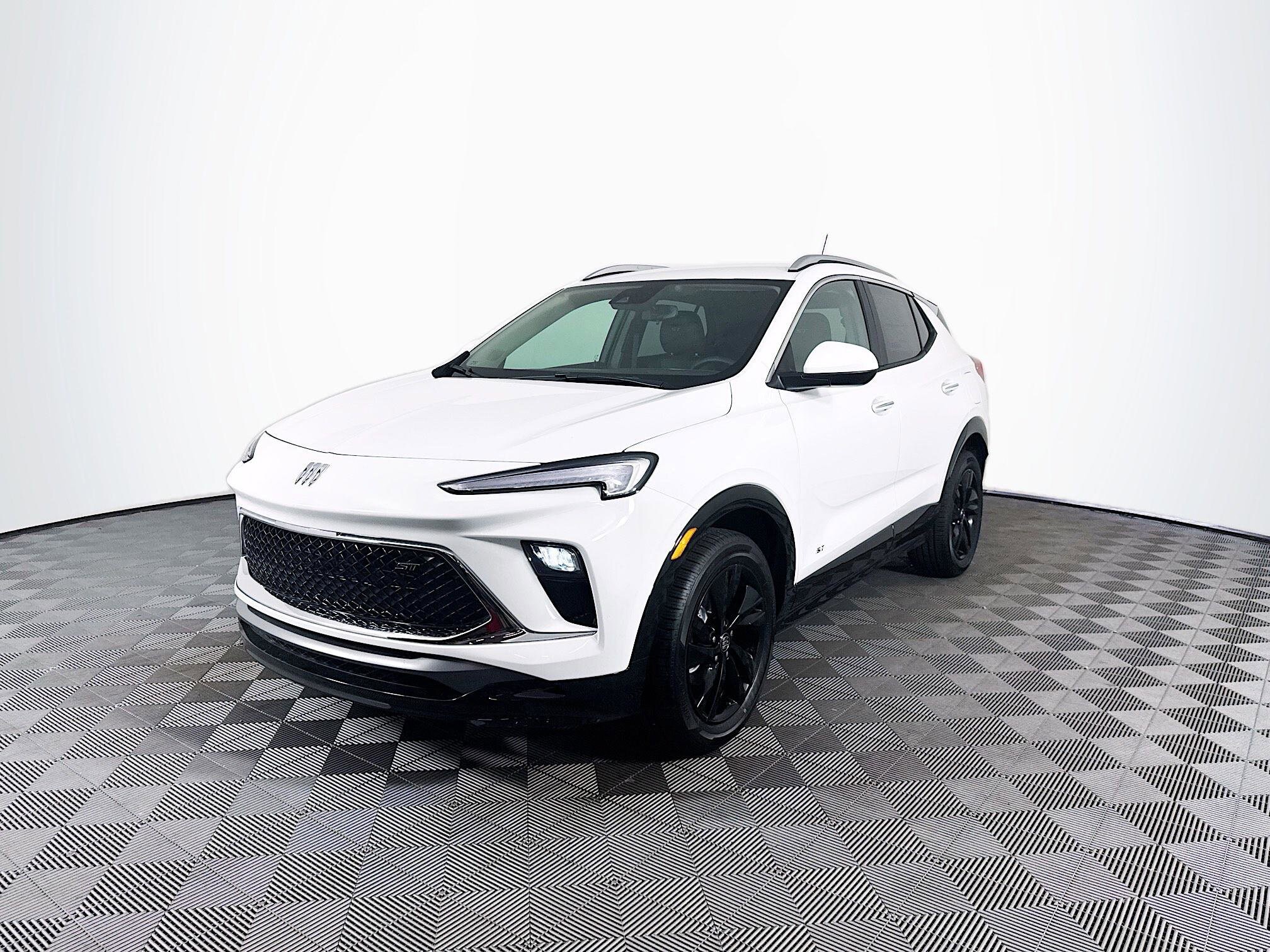 2026 Buick Encore GX Sport Touring photo 3