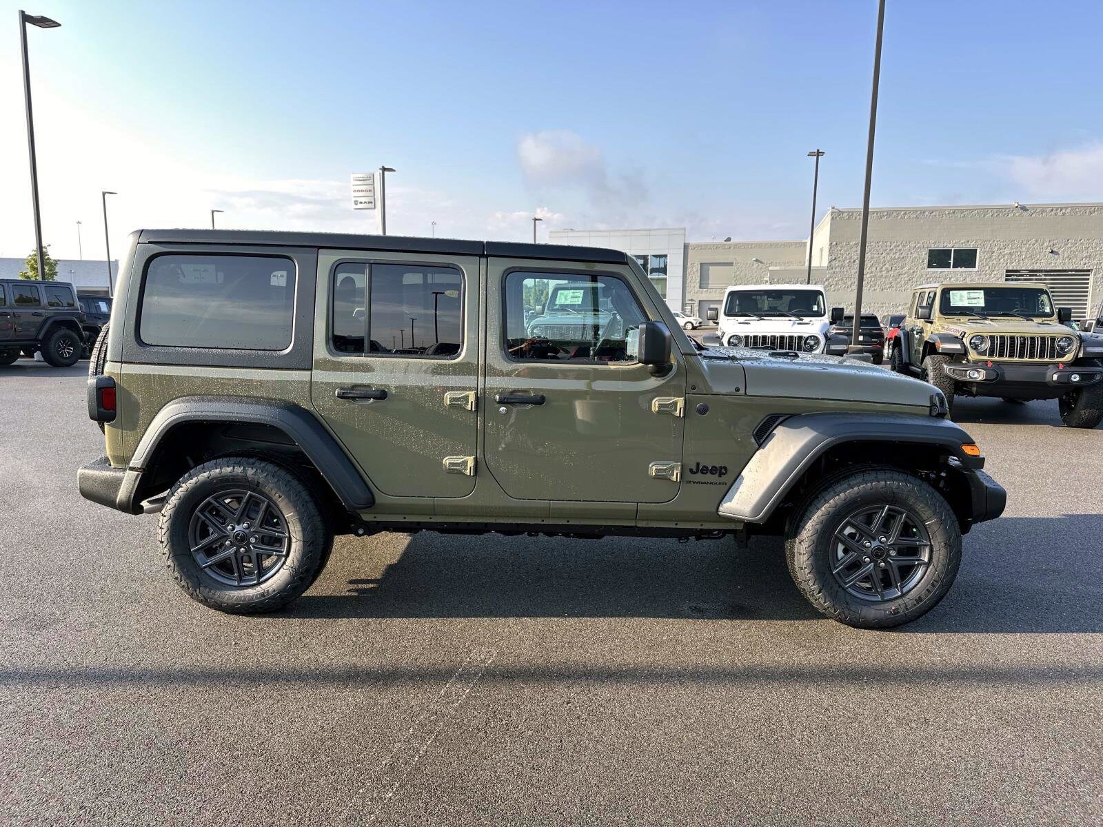 2025 Jeep Wrangler Sport S photo 3