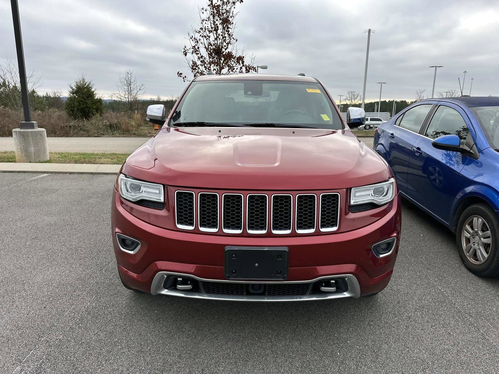 2015 Jeep Grand Cherokee Overland photo 2
