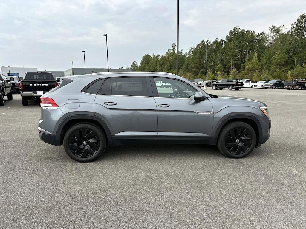 Used 2024 Volkswagen Atlas Cross Sport 2.0T SE w/Technology 2.0T SE w/Technology 4MOTION
