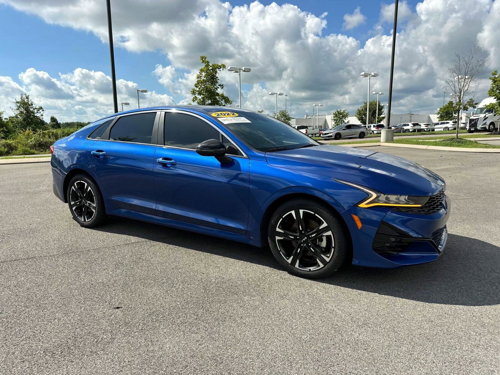 2022 Kia K5 GT-Line photo 2