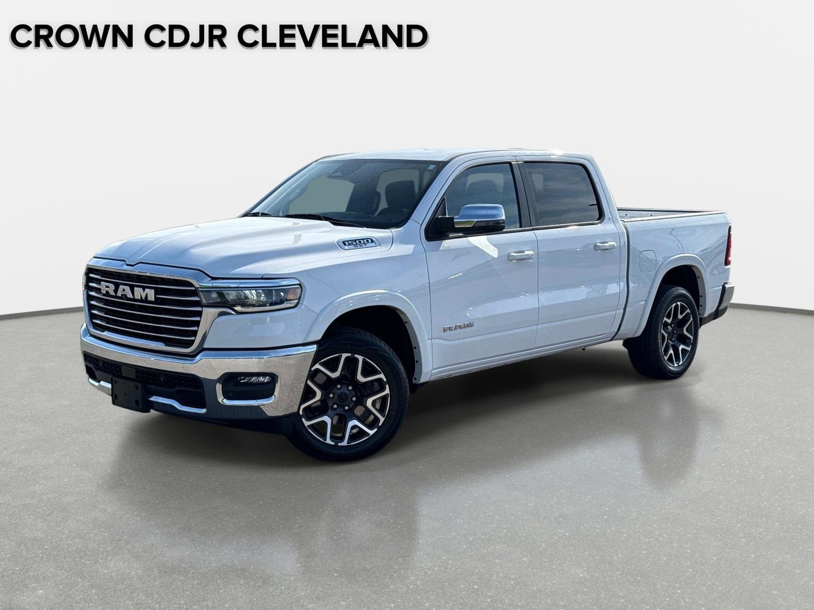 2025 RAM 1500 Laramie 4x4 Crew Cab 5'7's photo