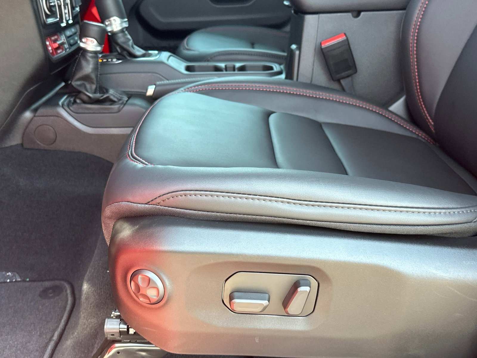 2025 Jeep Gladiator Rubicon - Photo 21