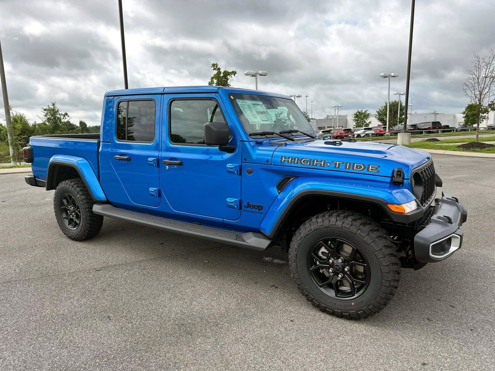 2025 Jeep Gladiator Sport photo 2