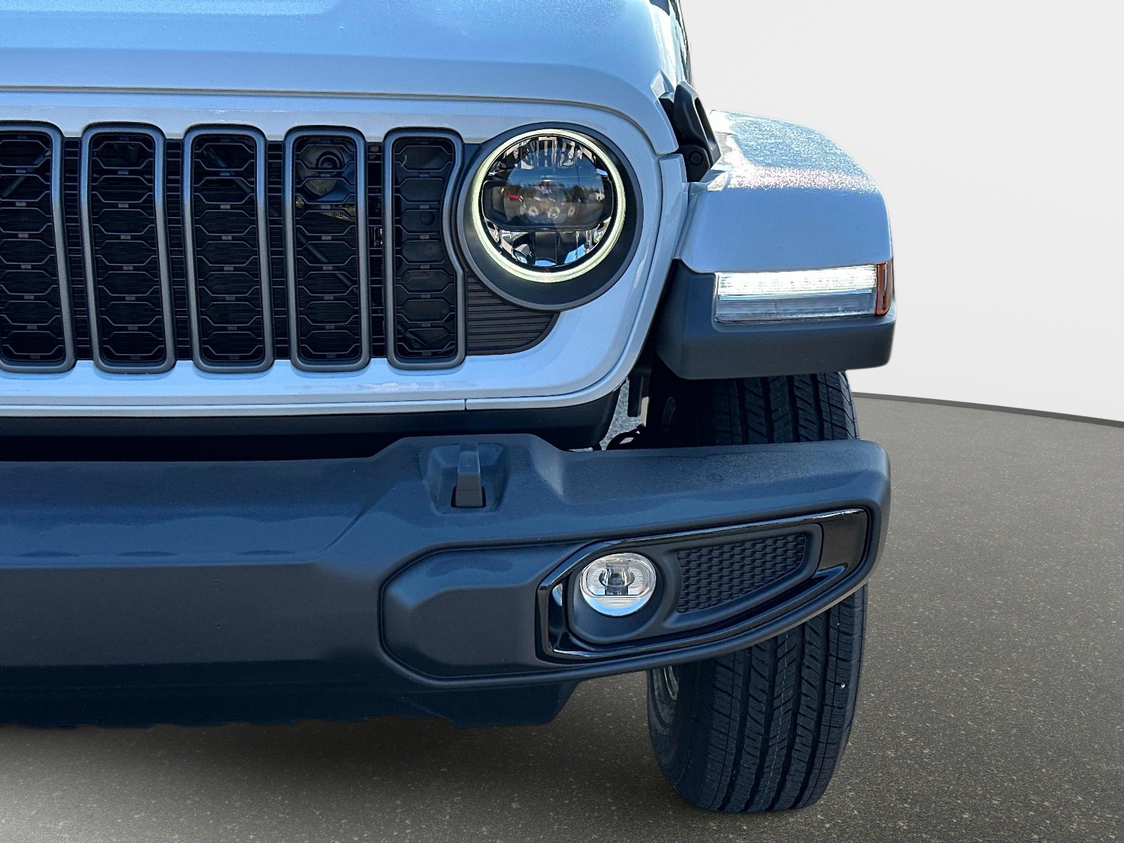 2025 Jeep Gladiator Sport S - Photo 9