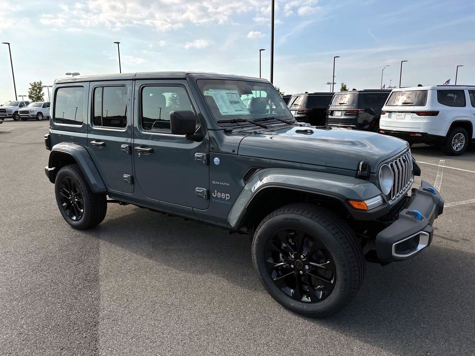 2024 Jeep Wrangler 4xe Sahara photo 2
